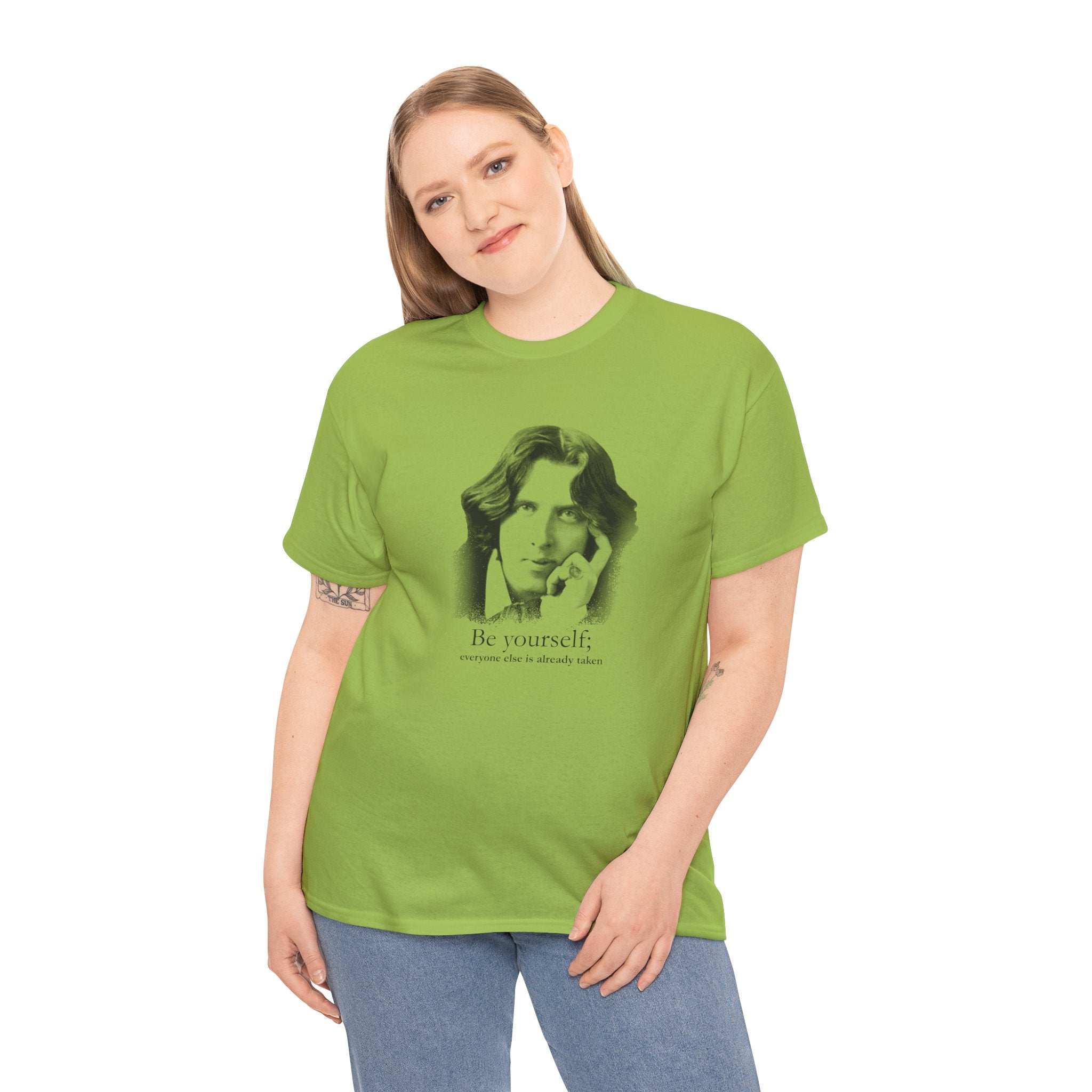 Oscar Wilde - Be yourself; everyone else is already taken.  Iconic Quote T-Shirt