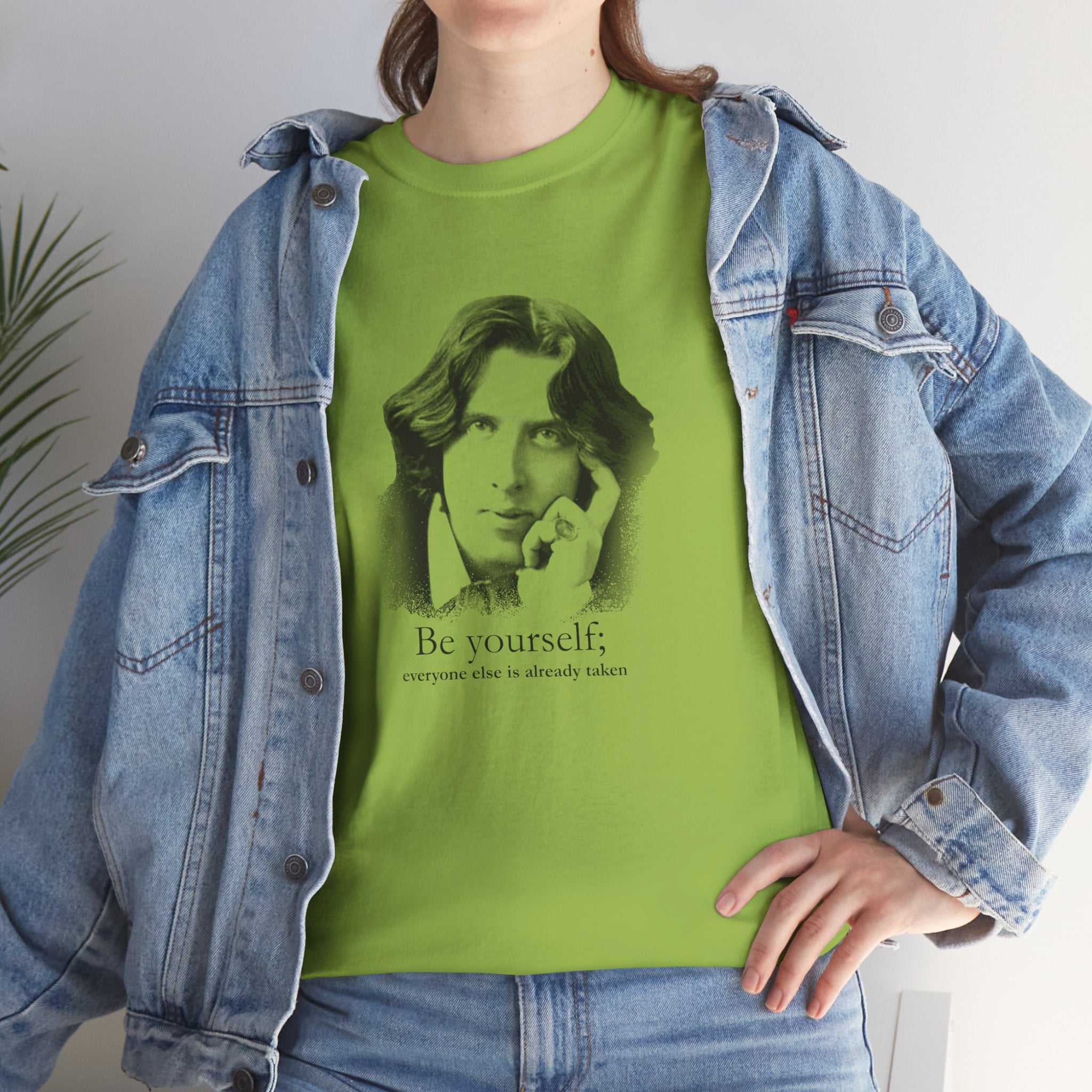 Oscar Wilde - Be yourself; everyone else is already taken.  Iconic Quote T-Shirt