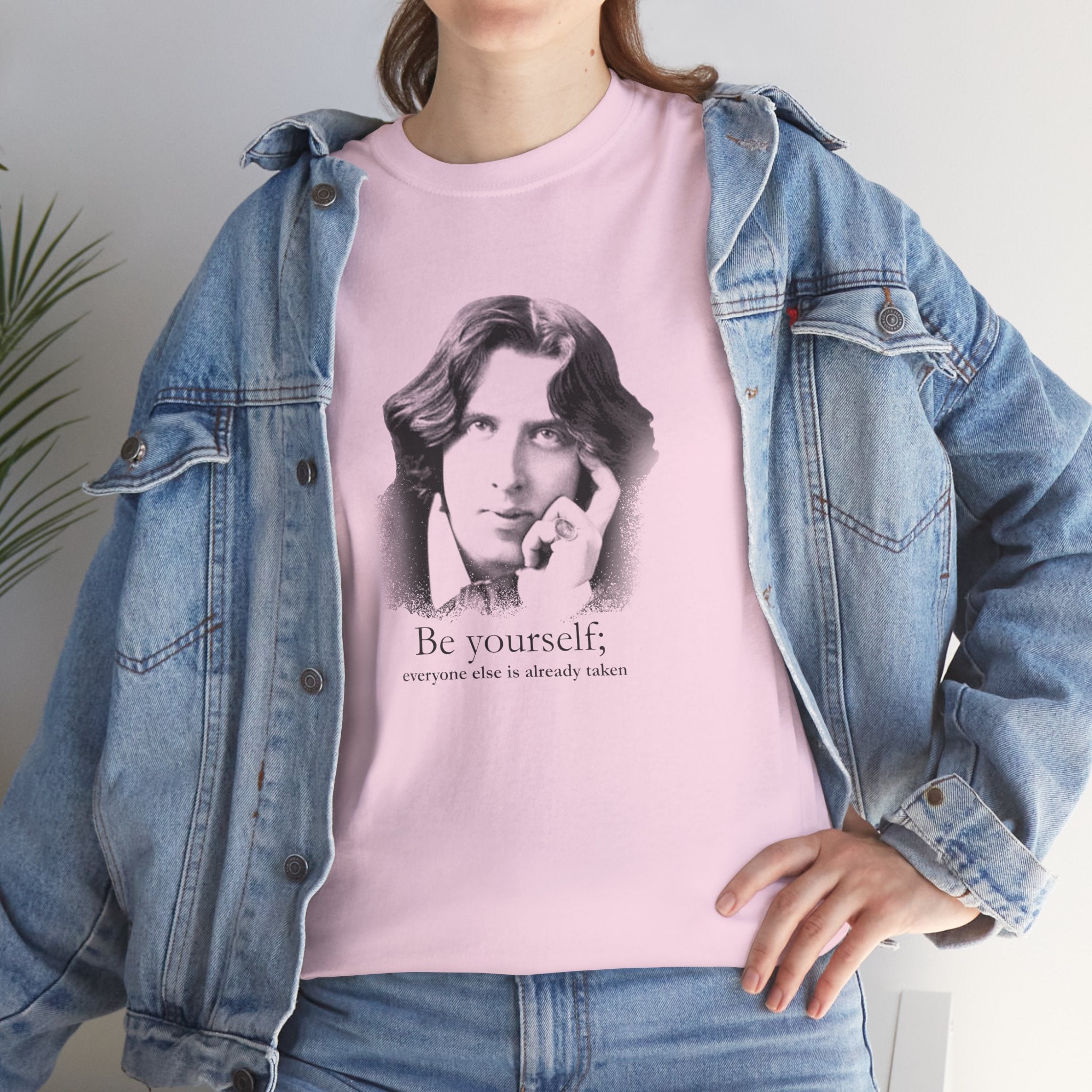 Oscar Wilde - Be yourself; everyone else is already taken.  Iconic Quote T-Shirt