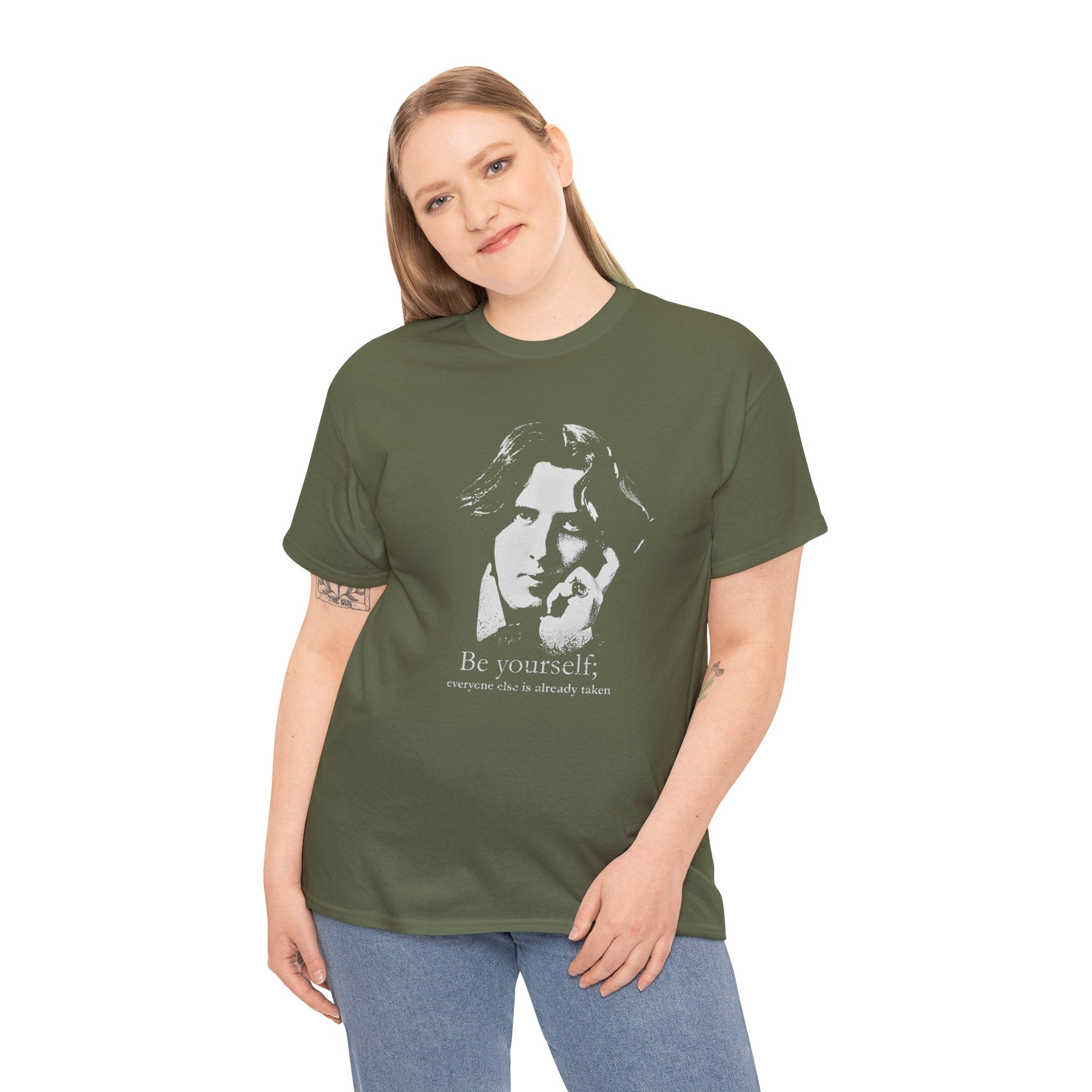 Oscar Wilde - Be yourself; everyone else is already taken.  Iconic Quote T-Shirt